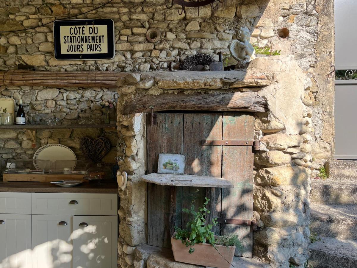 Bed and Breakfast Mas Lou Parpaioun Crestet Exterior foto
